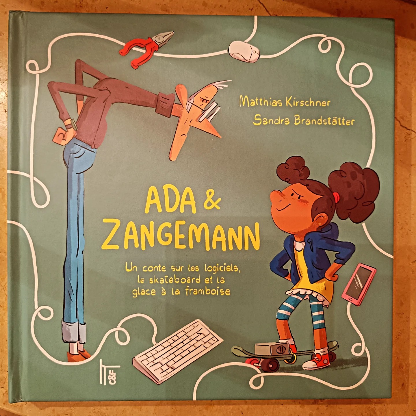 Featured image of post 🕮  Ada & Zangemann - Mathias Kirschner et Sandra Brandstätter
